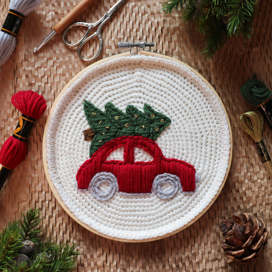 Christmas car - embroidery on crochet kit