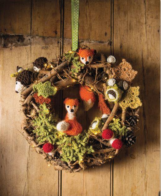 Crocheted Wreaths for the Home - Moochka