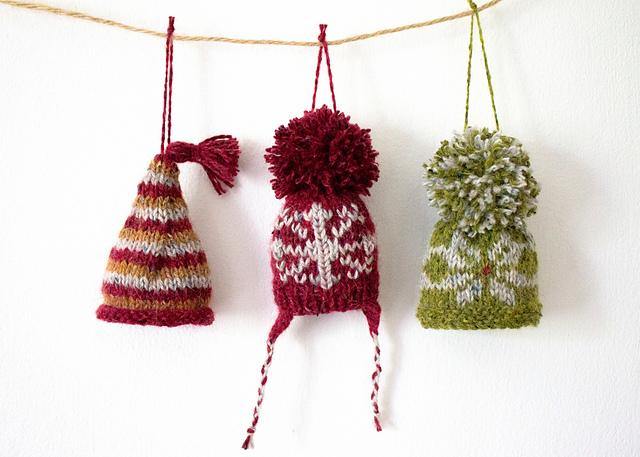 Festive Mini Hats - Moochka